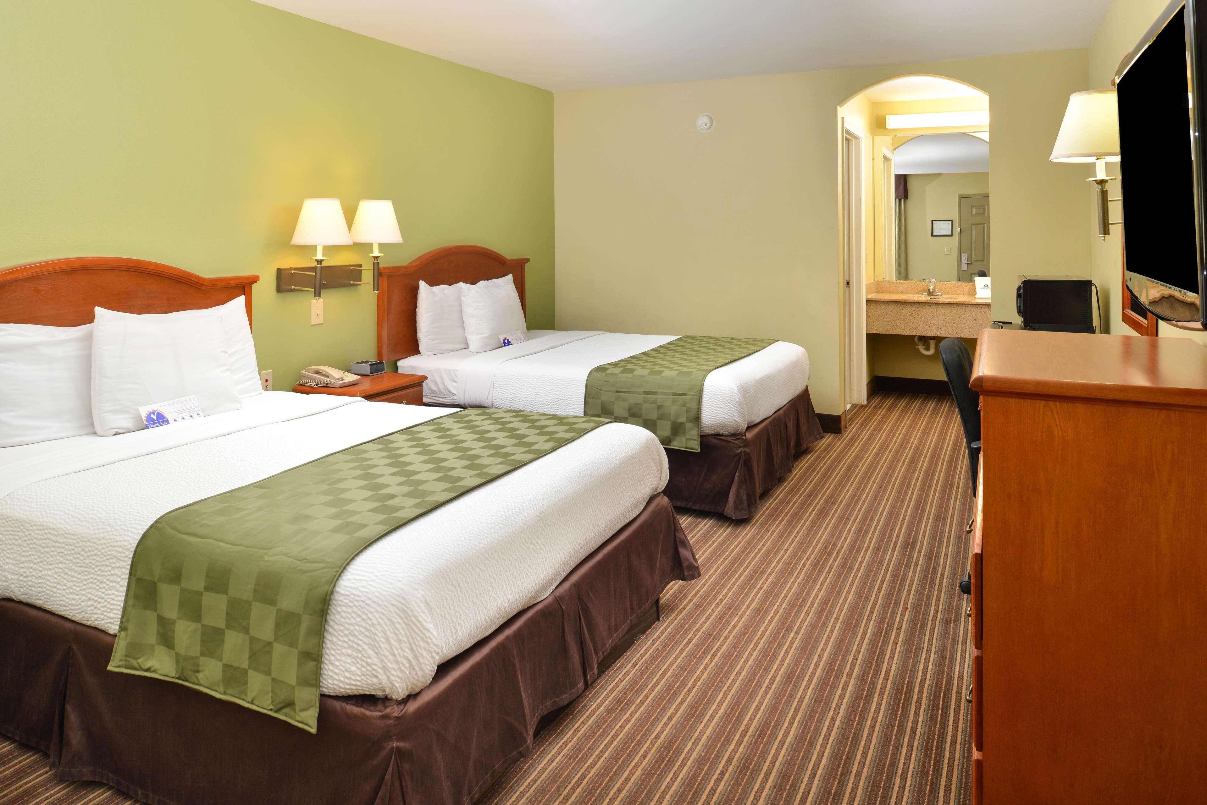 Americas Best Value Inn And Suites Little Rock Exterior photo