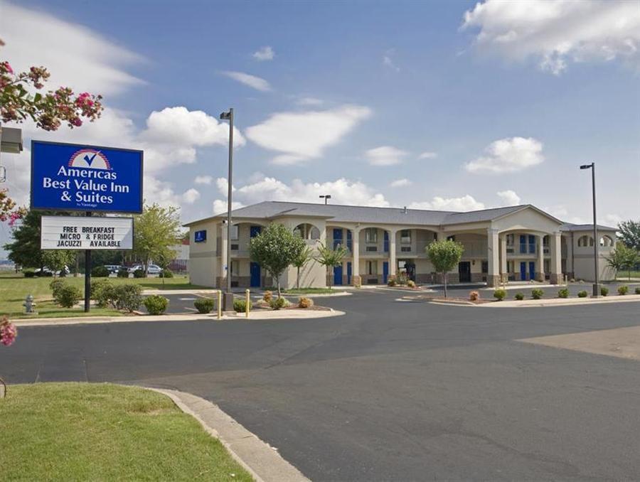 Americas Best Value Inn And Suites Little Rock Exterior photo
