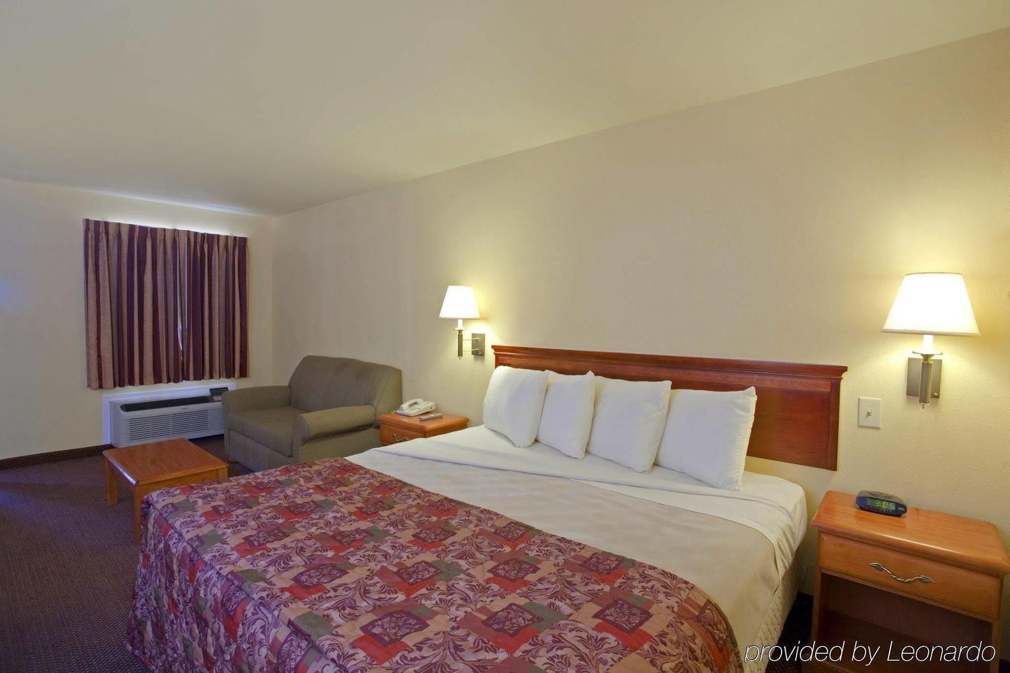 Americas Best Value Inn And Suites Little Rock Room photo
